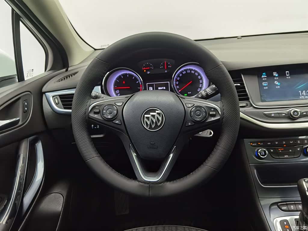 Buick Verano, 2016 11