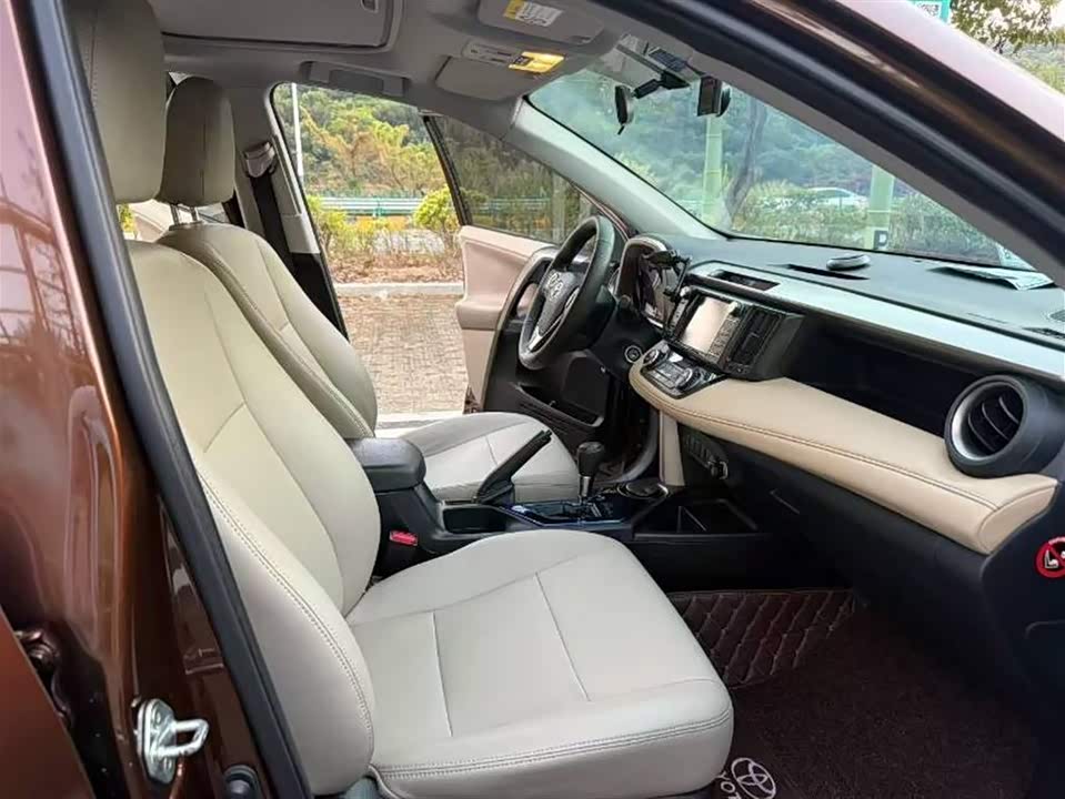 Toyota RAV4 Rongfang