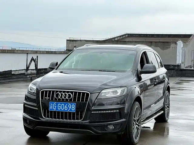 Audi Q7 2013 — купить из Китая под заказ