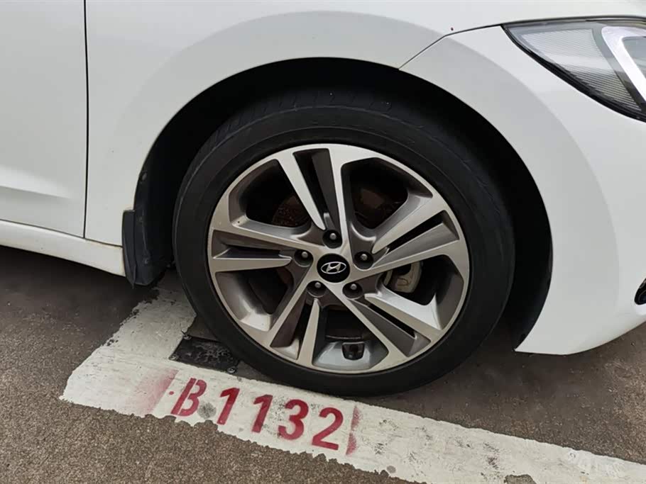 Hyundai Lead Hyundai Lead