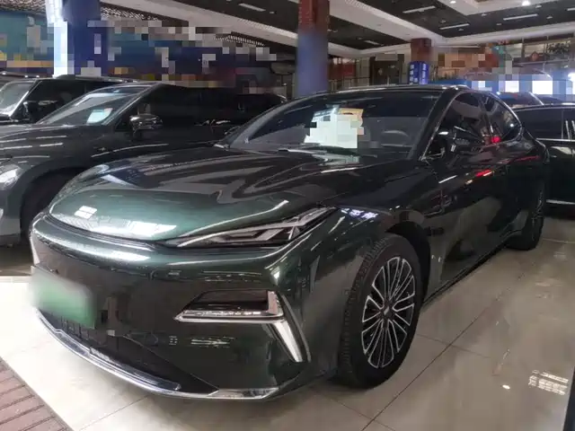 Geely Galaxy Starship 8 2025 — купить из Китая под заказ