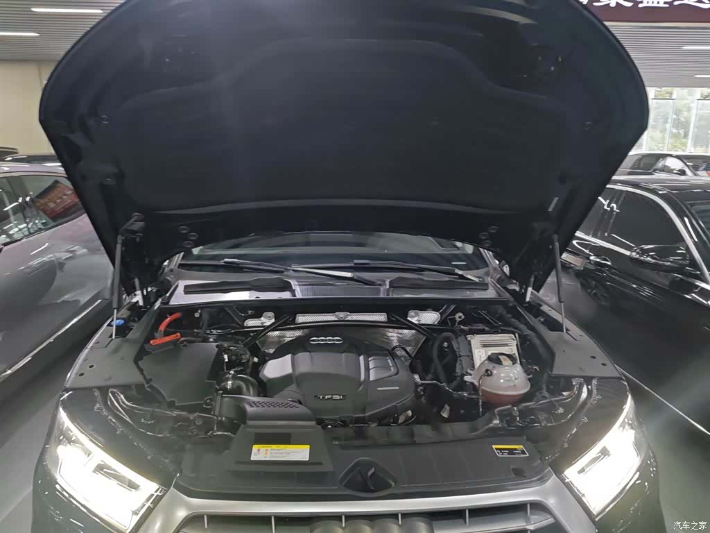 Audi Q5L, 2019 20