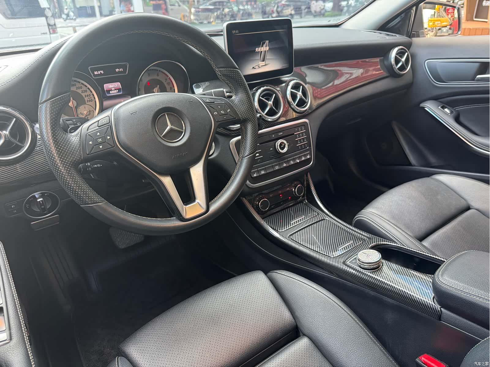 Mercedes-Benz GLA, 2016 14