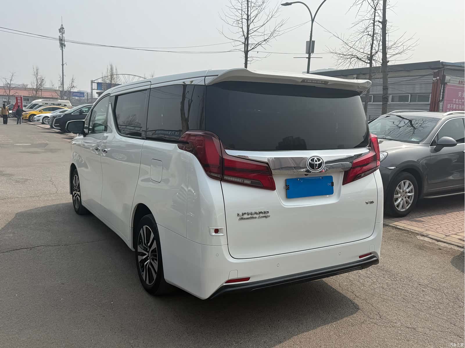 Toyota Alphard, 2019 13