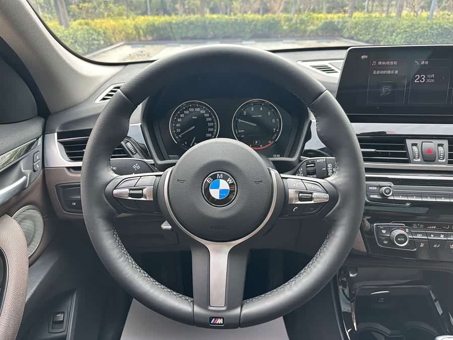 BMW X1 2022, фото 16