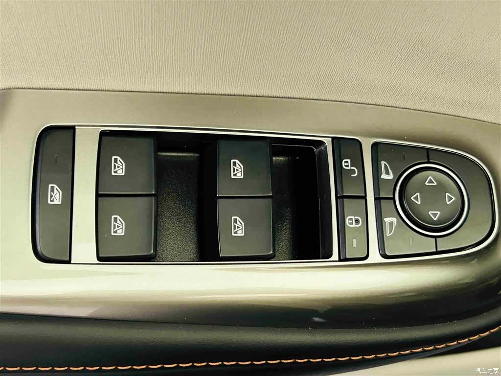 BYD Dolphin, 2023 18