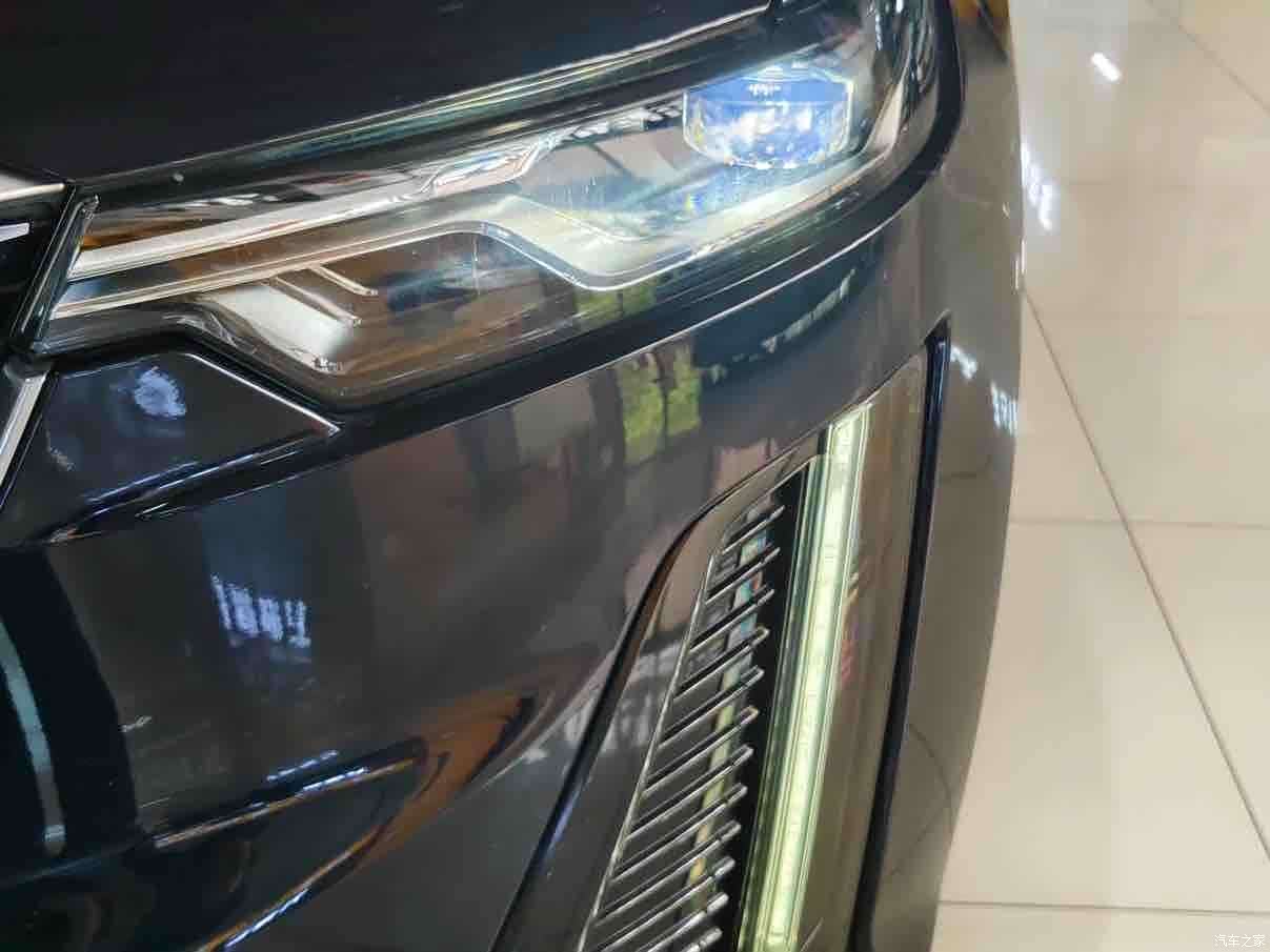 Cadillac XT6, 2021 7