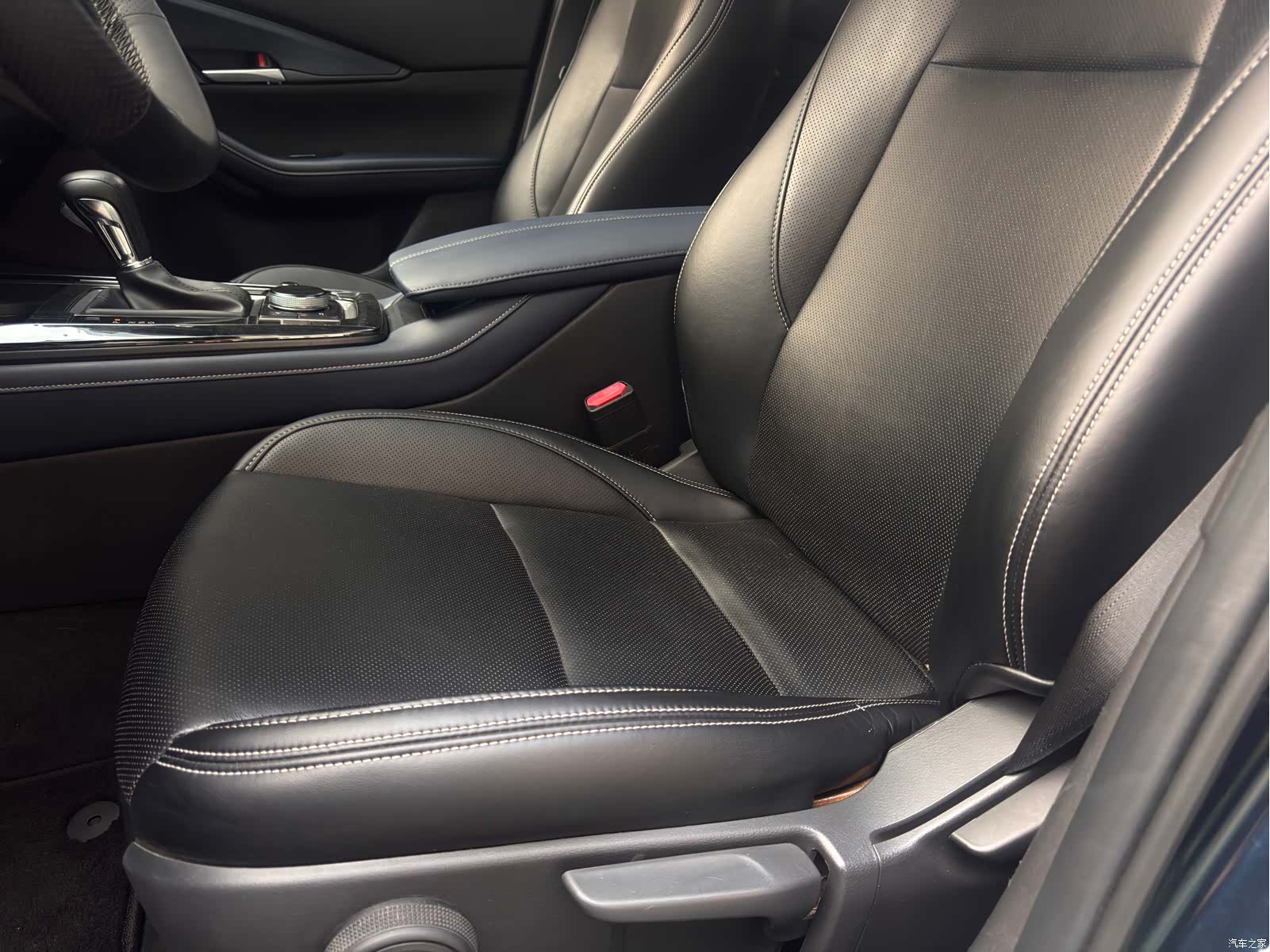 Mazda CX-30, 2021 14
