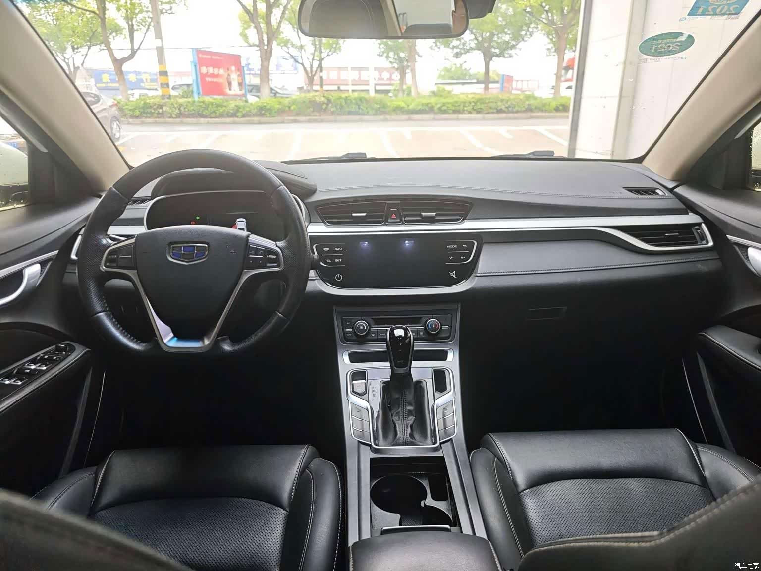 Geely Emgrand, 2019 9