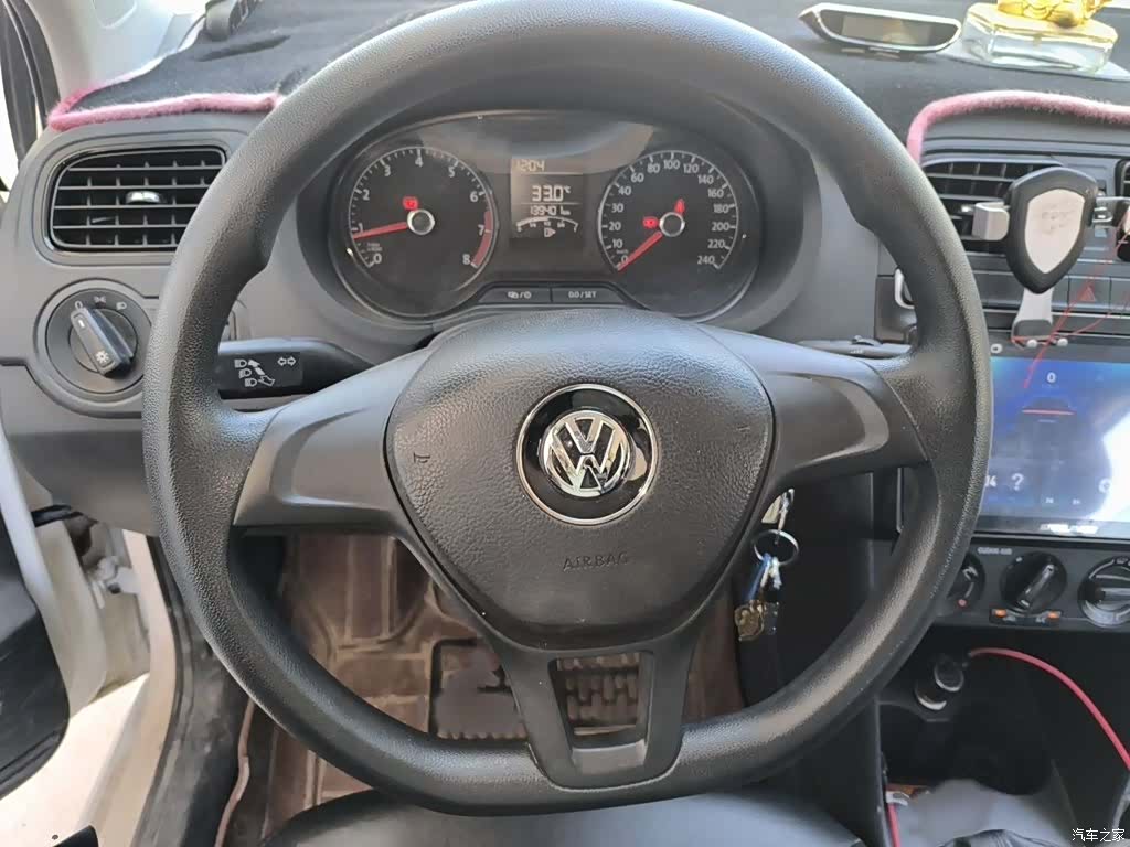 Volkswagen Polo, 2016 3