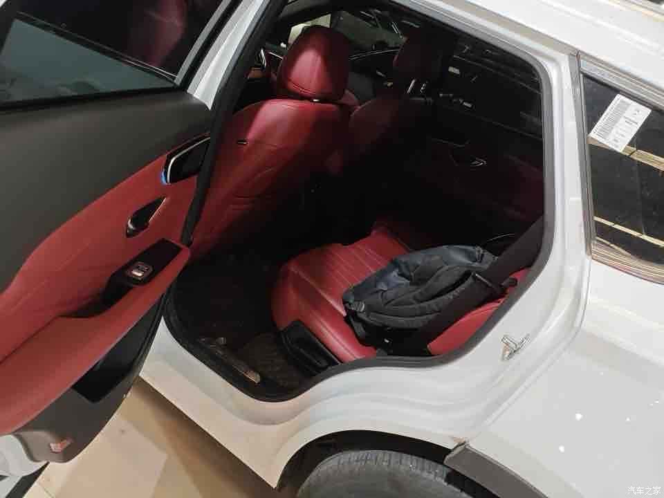 Jetour X70, 2025 10