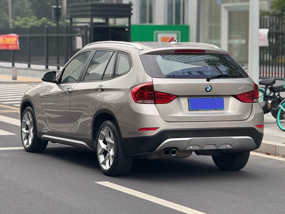 BMW X1
