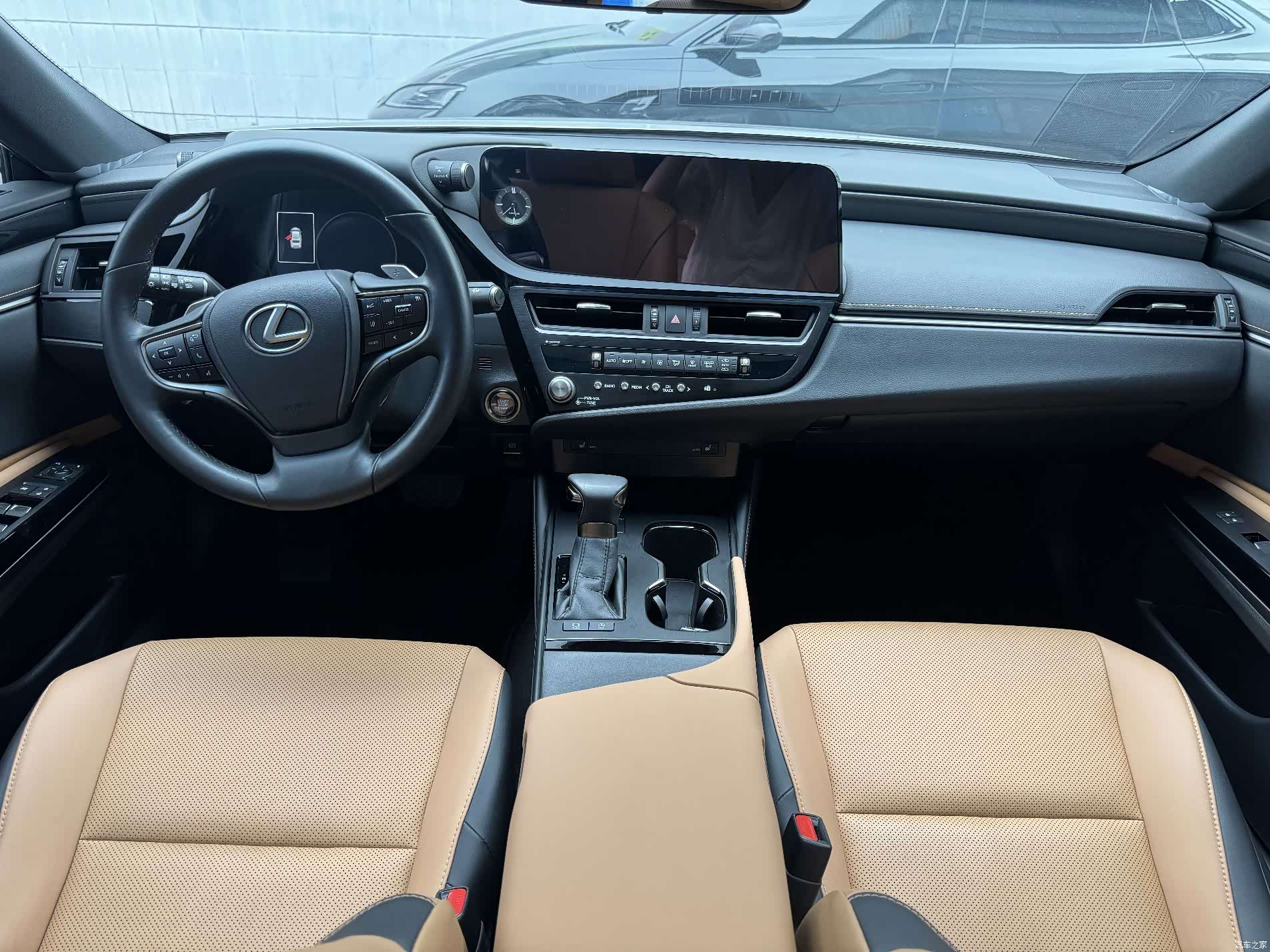 Lexus ES, 2024 16