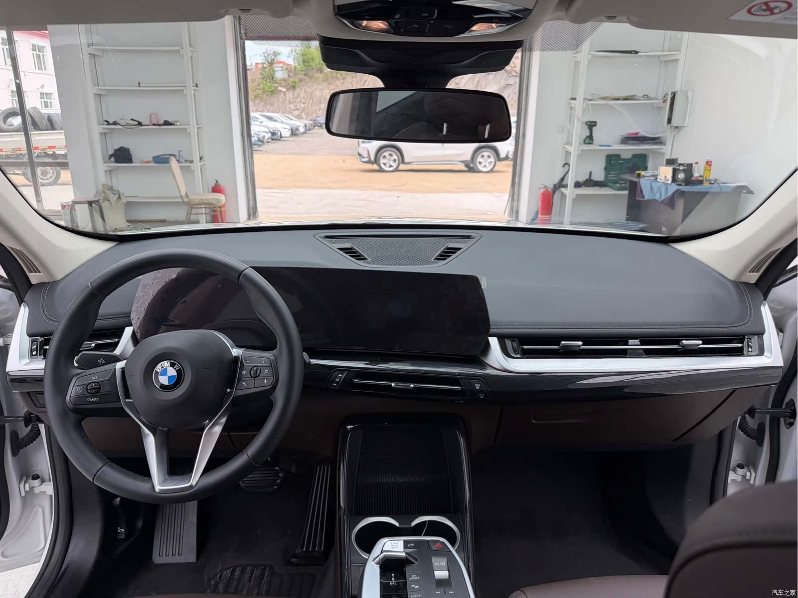 BMW X1, 2023 12