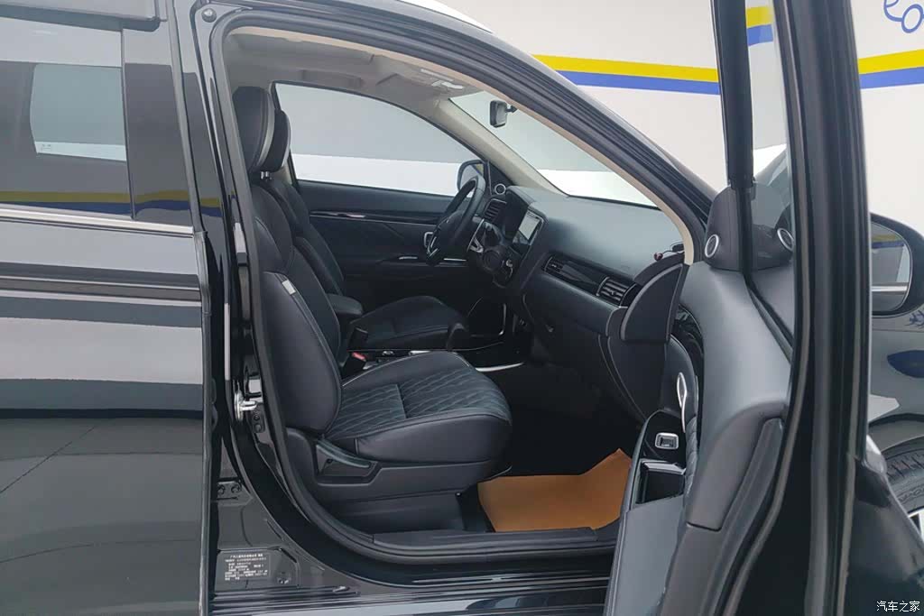 Mitsubishi Outlander, 2021 8