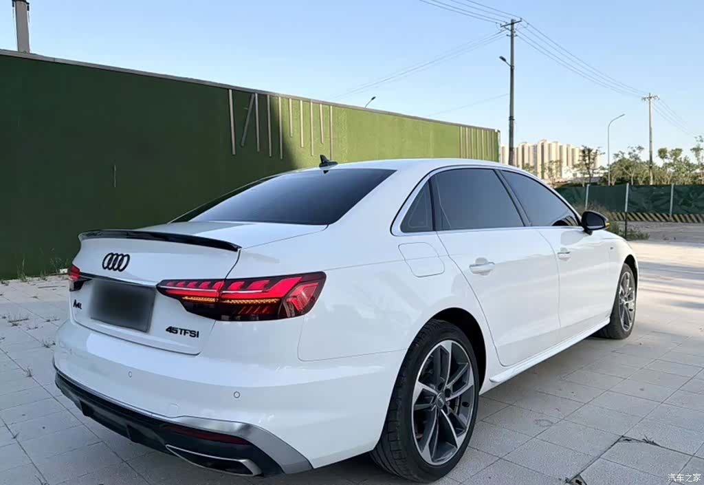 Audi A4L, 2021 10