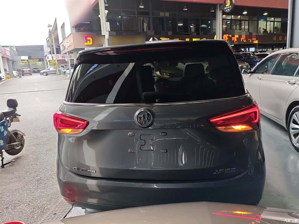Buick GL6, 2018 6