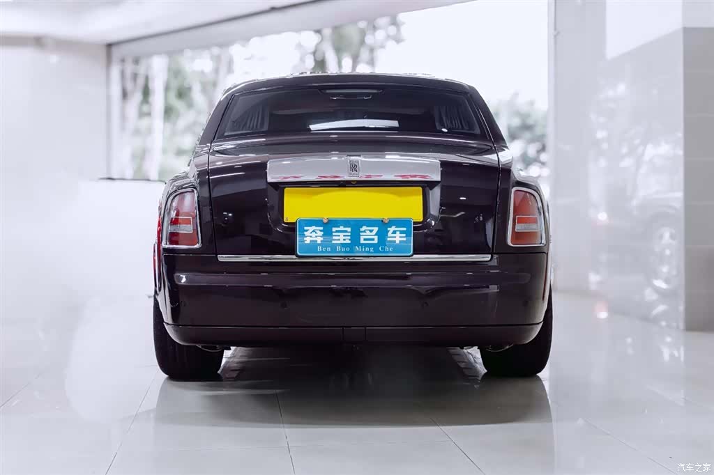Rolls-Royce Phantom, 2018 все фото