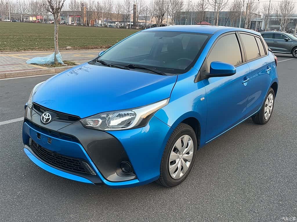 Toyota YARiS L