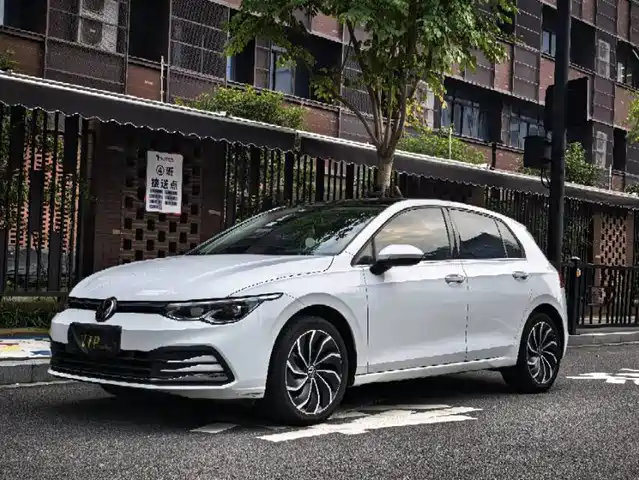 Volkswagen Golf 2021 — купить из Китая под заказ