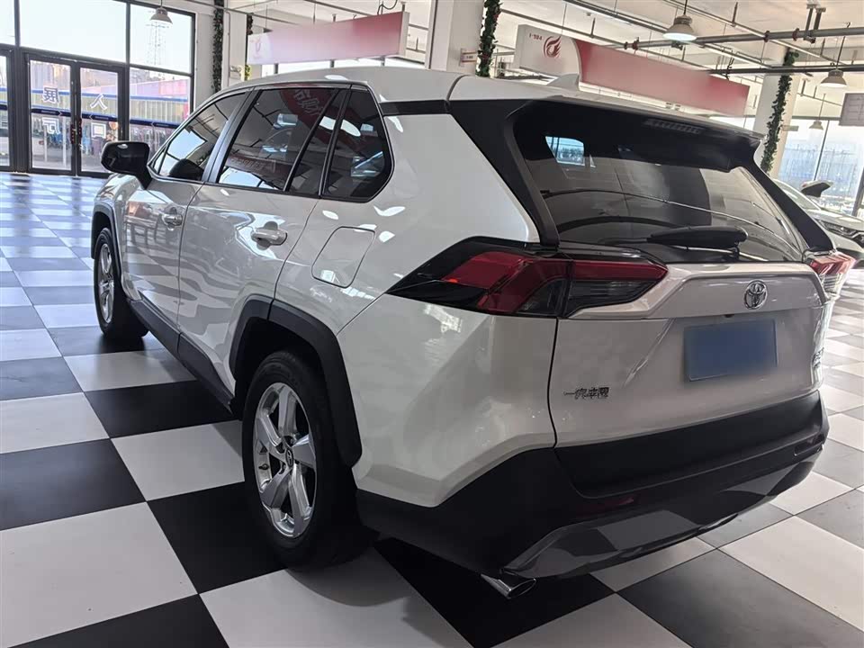 Toyota RAV4 Rongfang