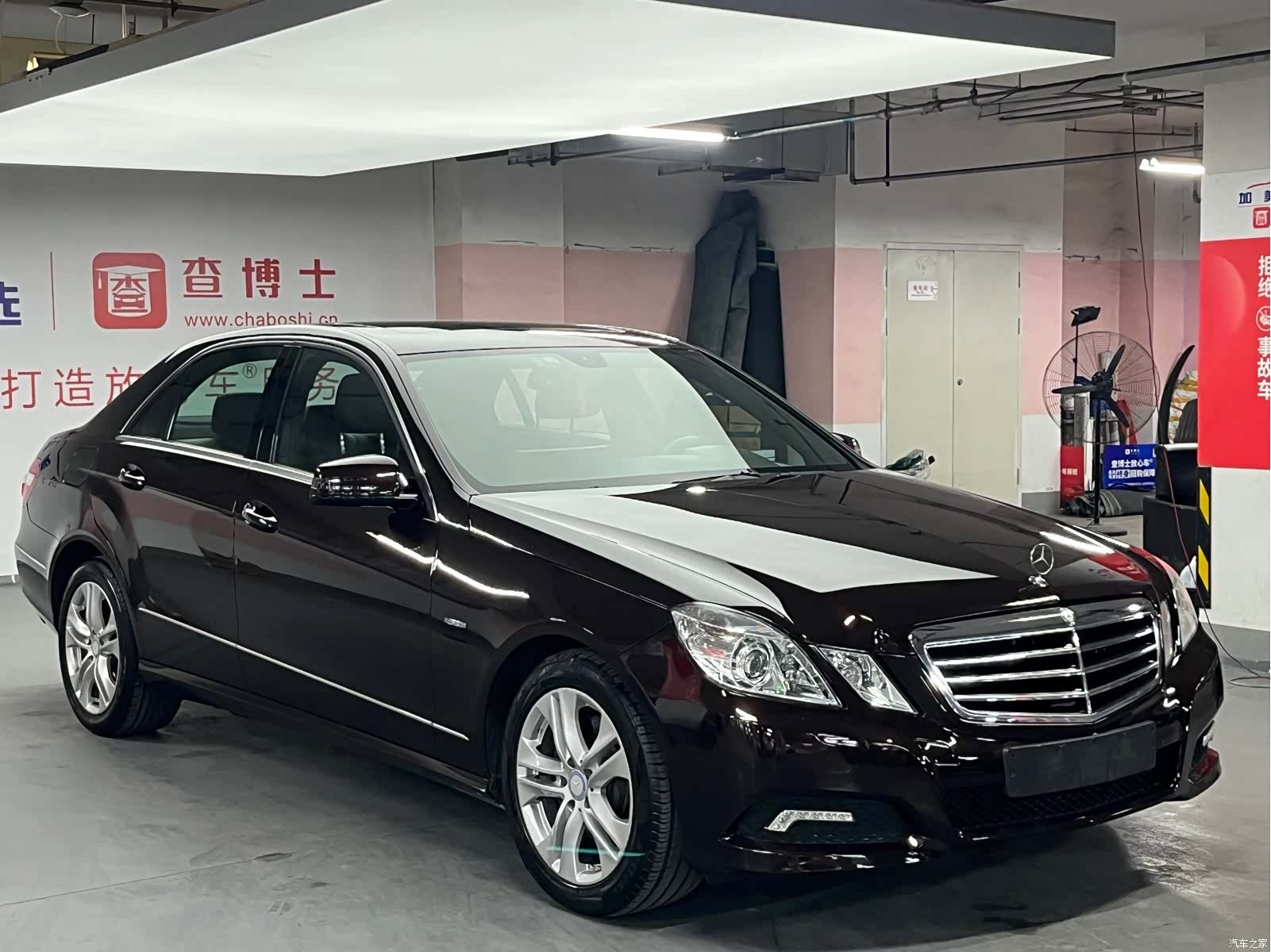 Mercedes-Benz E-Class, 2011 3