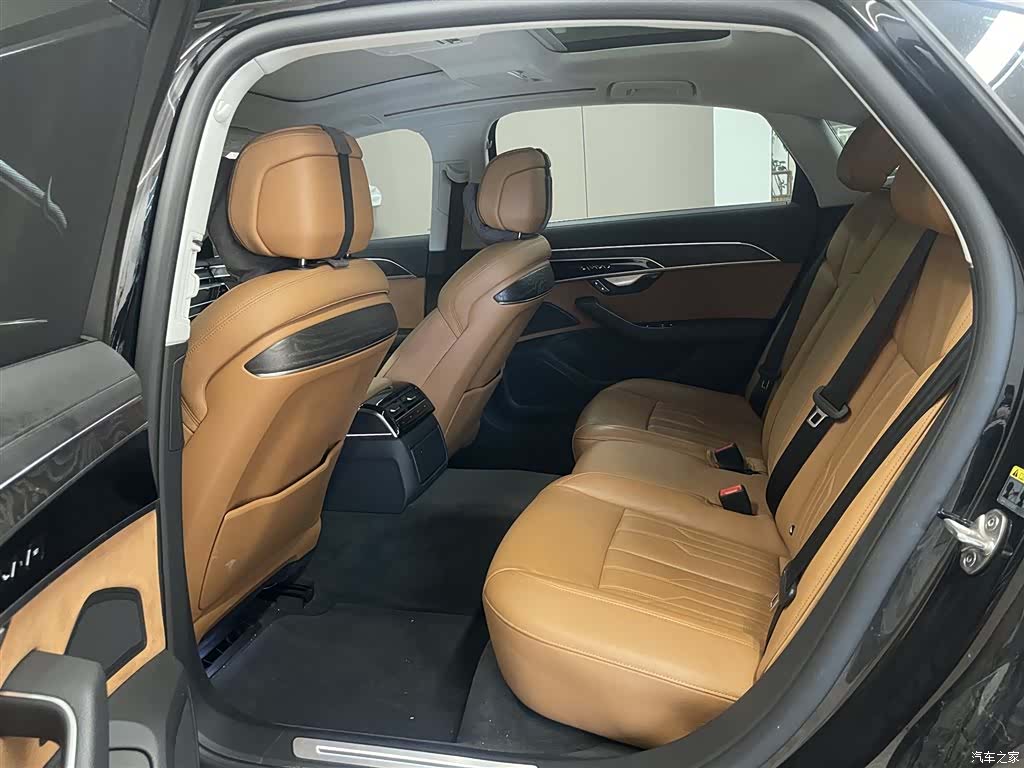 Audi A8L, 2023 18
