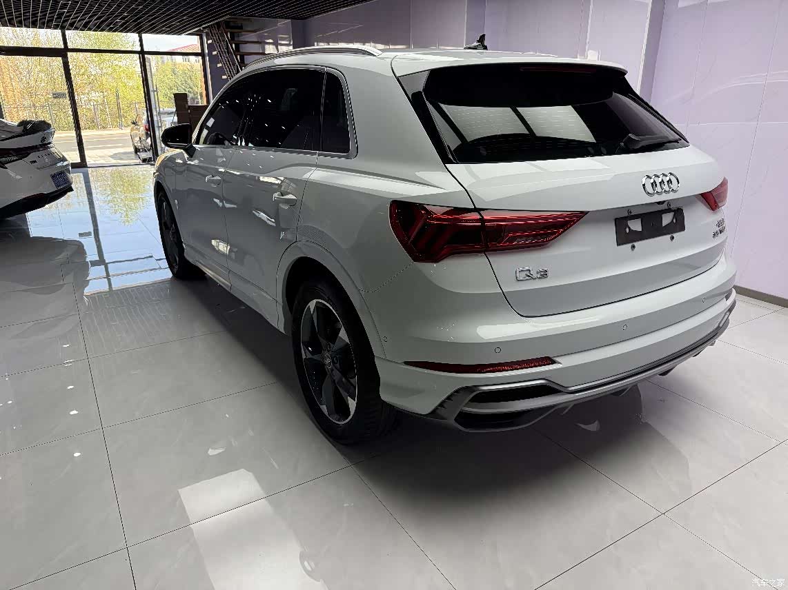 Audi Q3, 2022 6