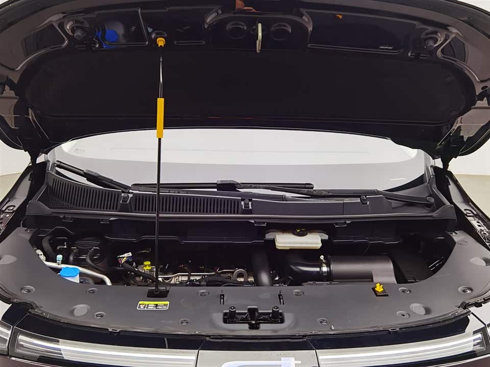 Besturn M9 Besturn M9