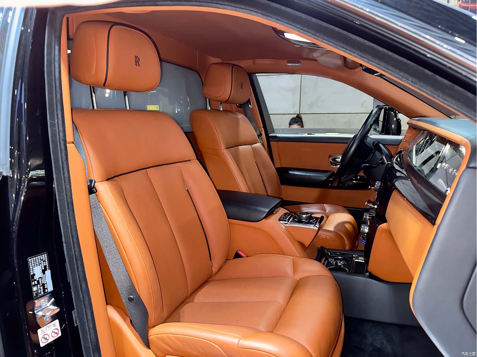 Rolls-Royce Phantom, 2020 29