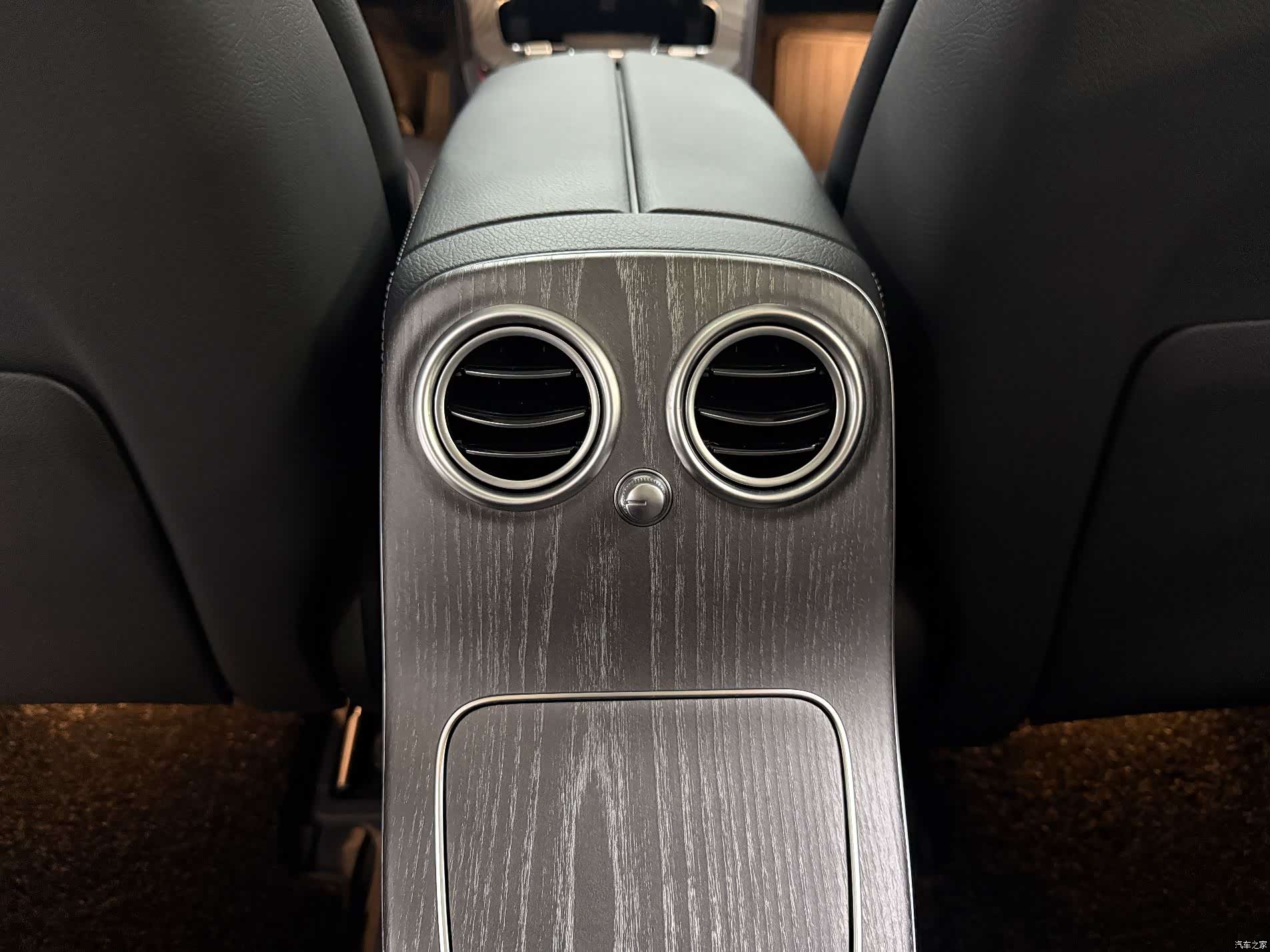 Mercedes-Benz E-Class, 2023 20