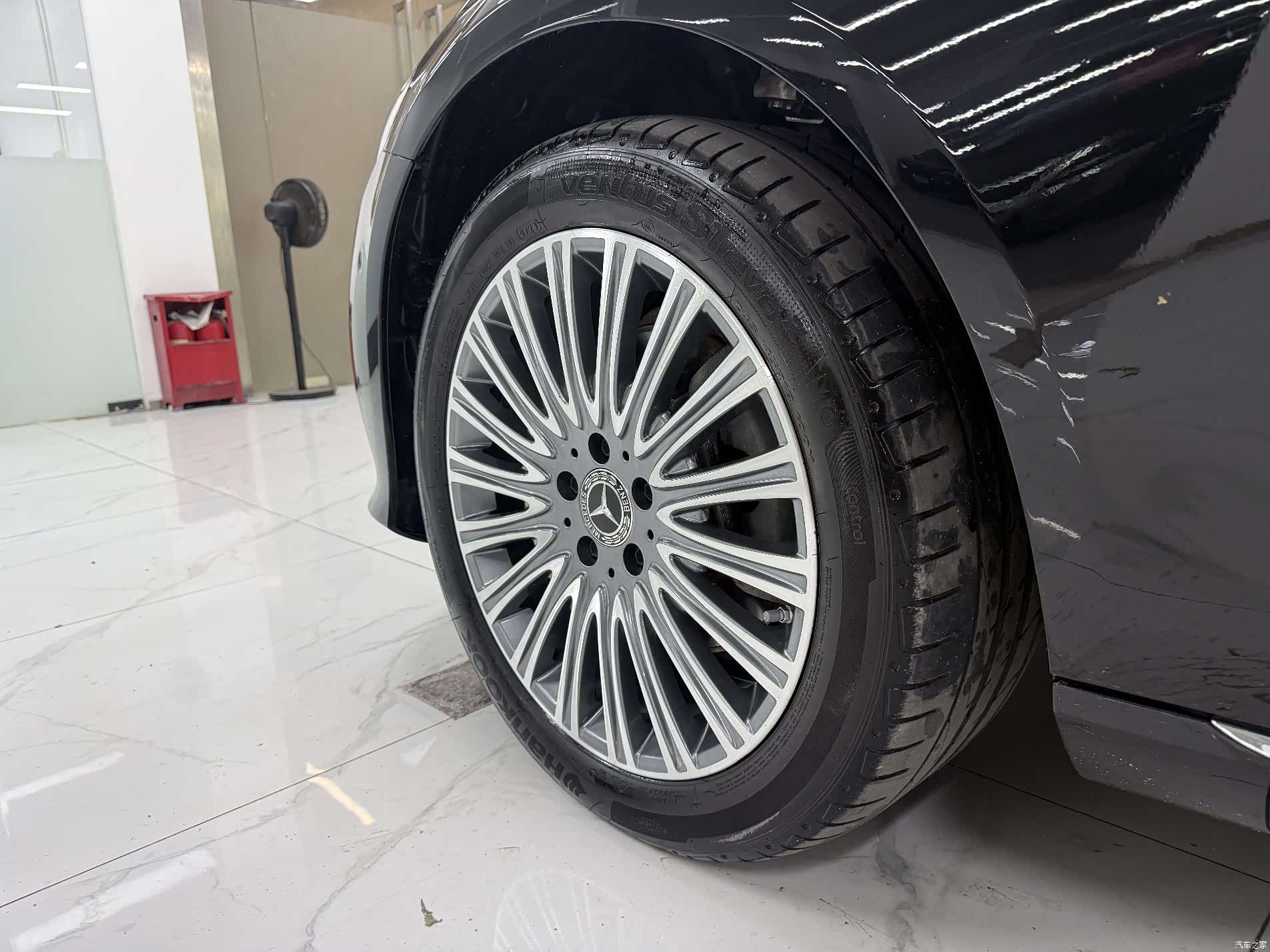 Mercedes-Benz E-Class, 2023 6
