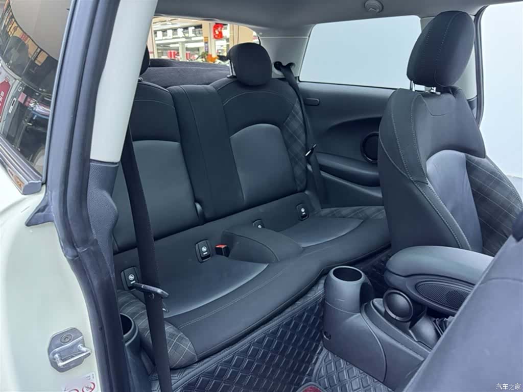 Mini Cooper, 2019 13
