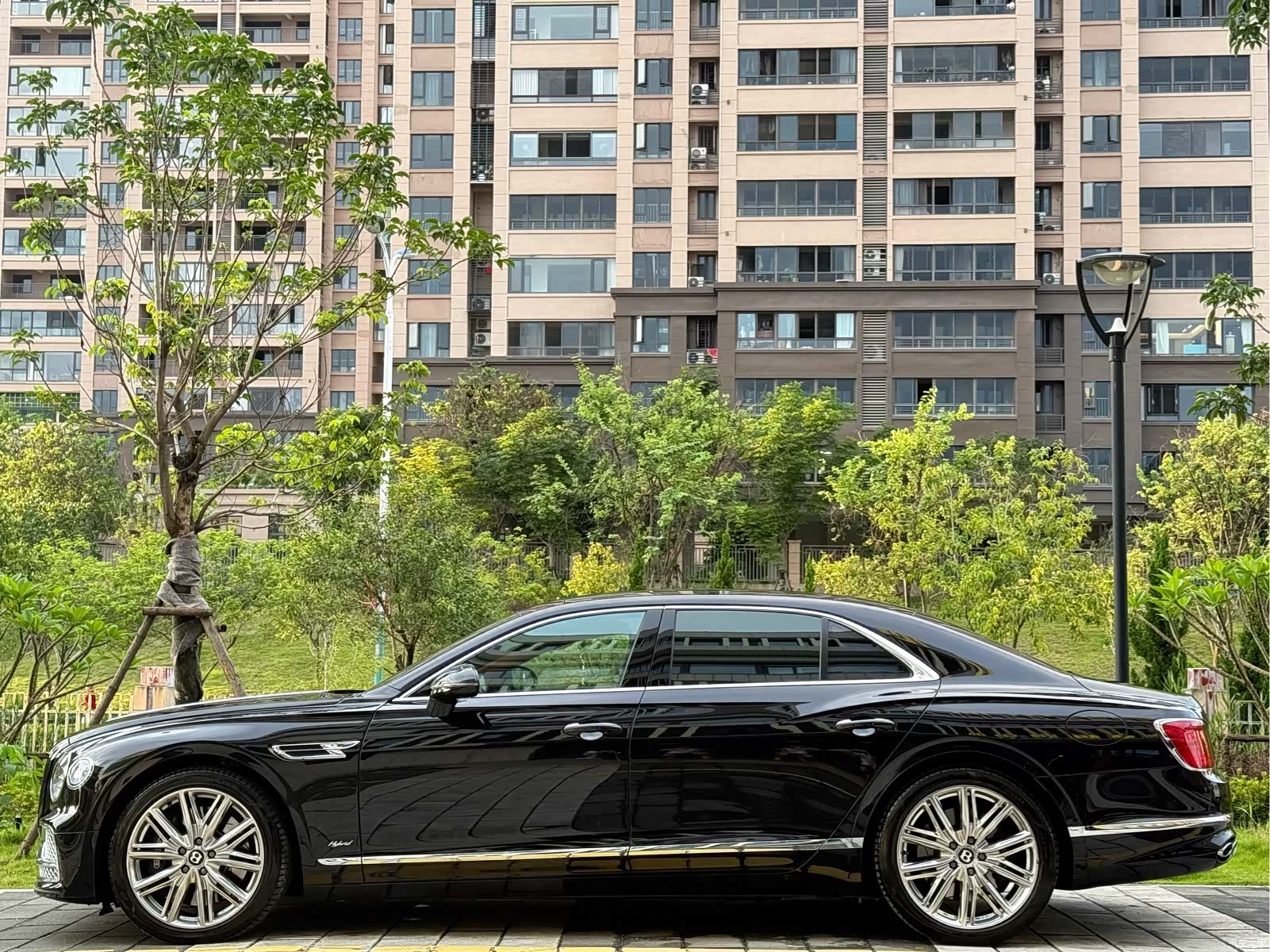 Bentley Flying Spur, 2022 6