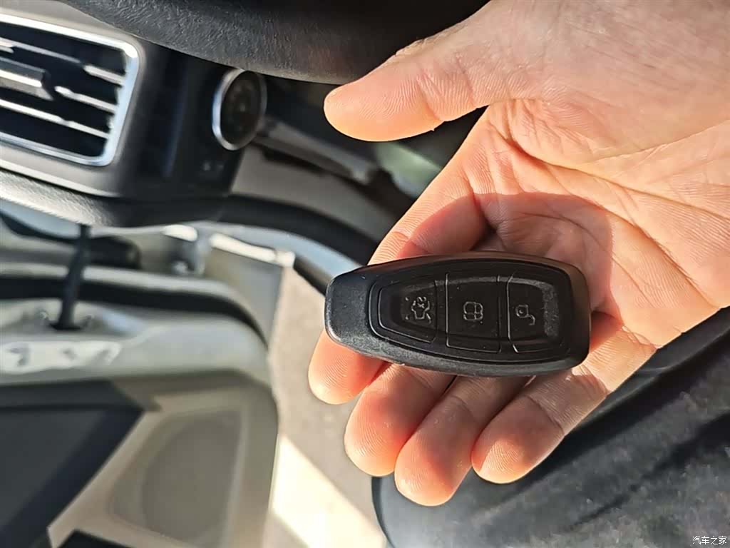 Ford Focus, 2016 9