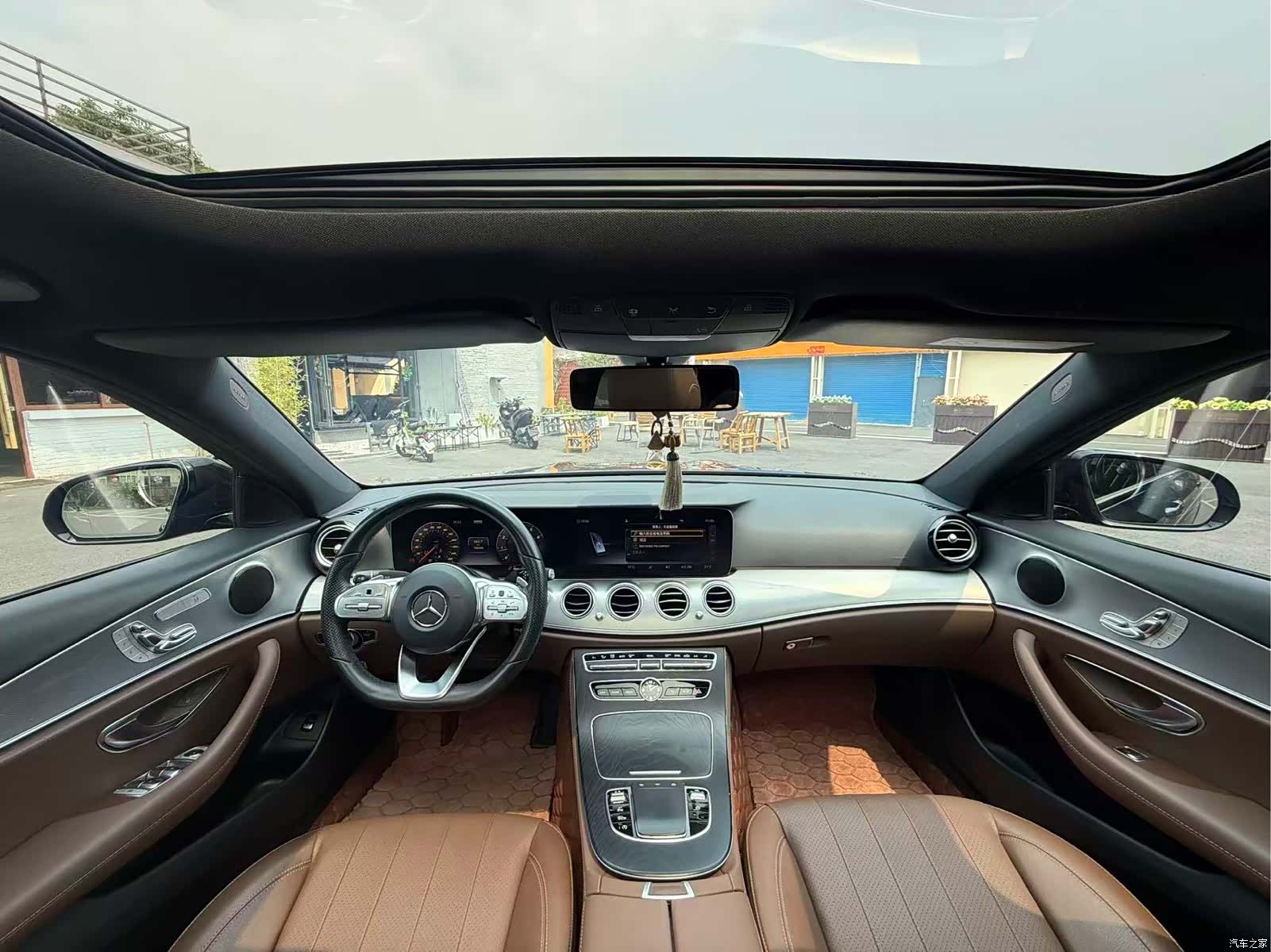 Mercedes-Benz E-Class, 2020 все фото