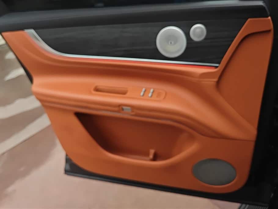 AITO Ask the world M9