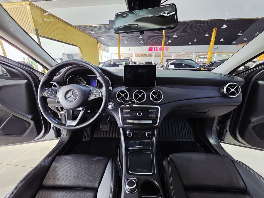 Mercedes-Benz GLA 2017, фото 10