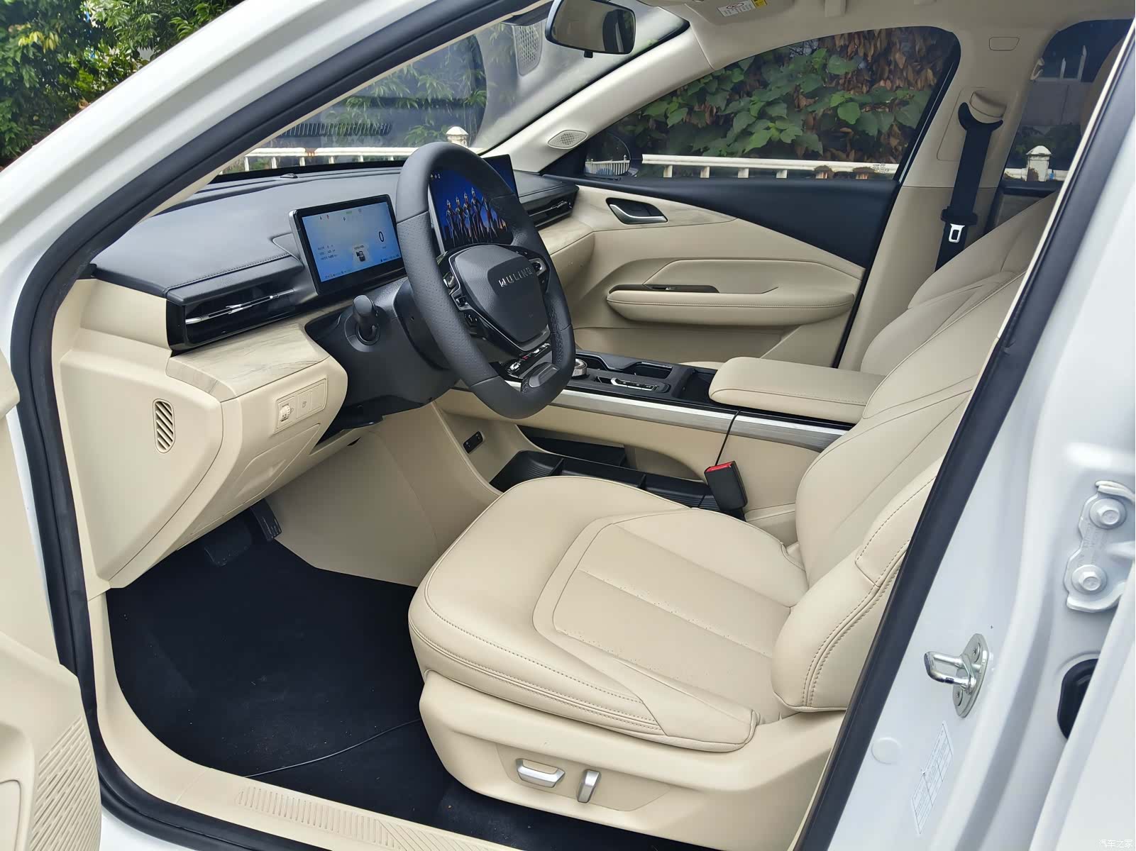 Wuling Starlight, 2024 4