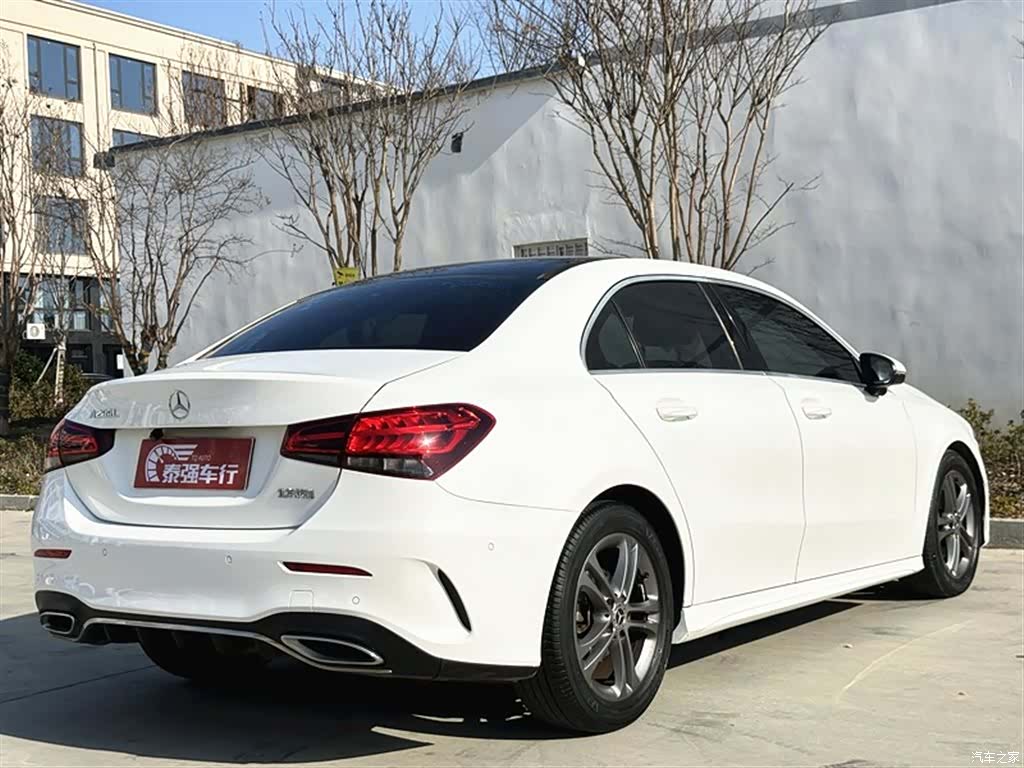 Mercedes-Benz A-Class, 2020 4