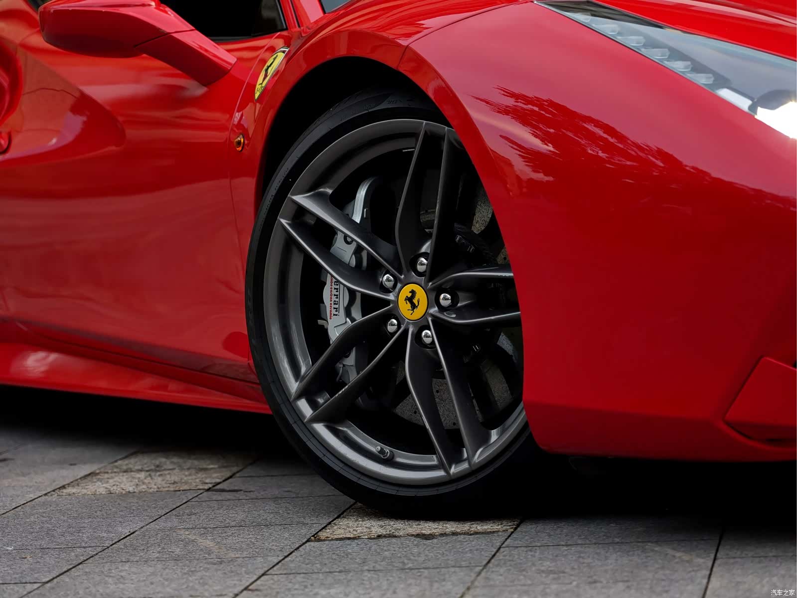 Ferrari 488, 2018 8