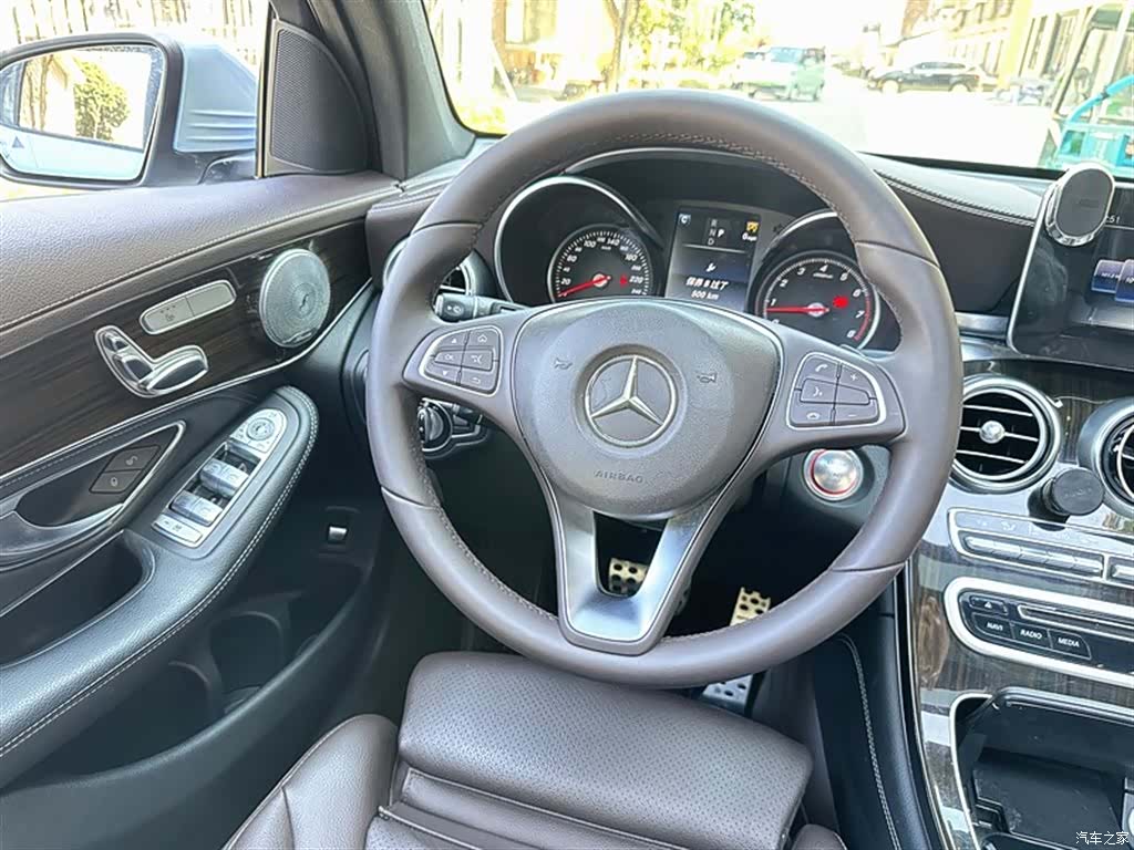 Mercedes-Benz GLC, 2016 15
