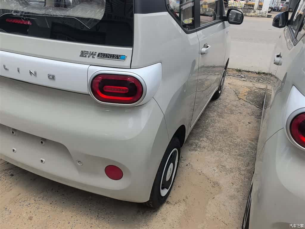 Wuling MINIEV, 2026 8