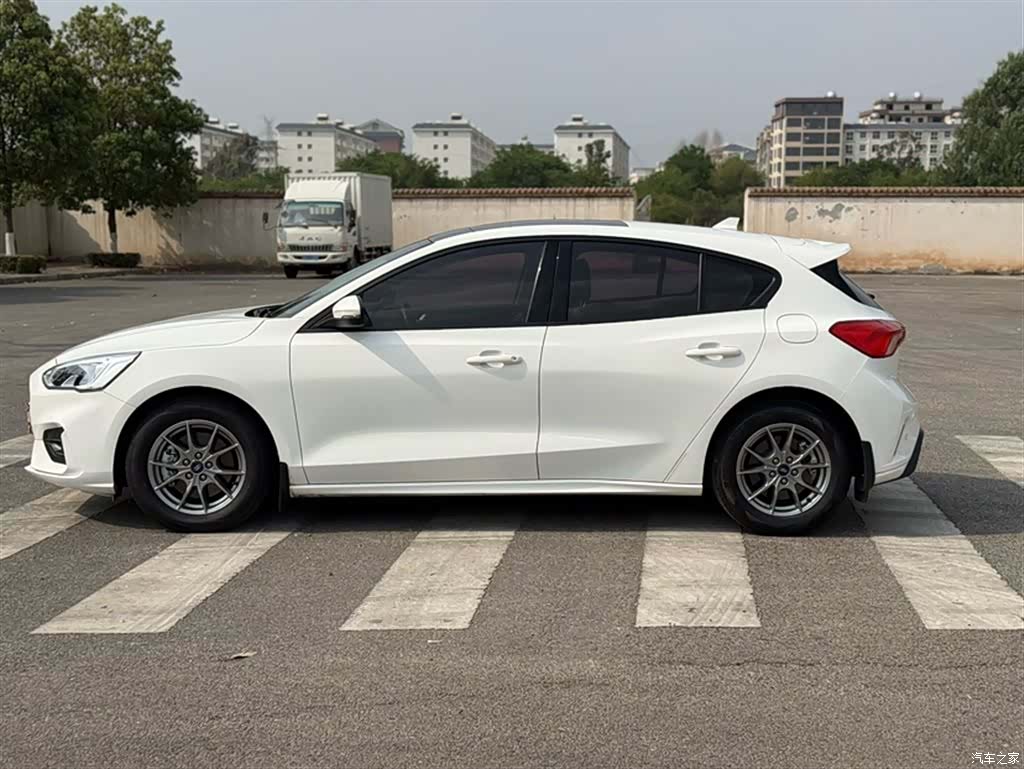 Ford Focus, 2020 4