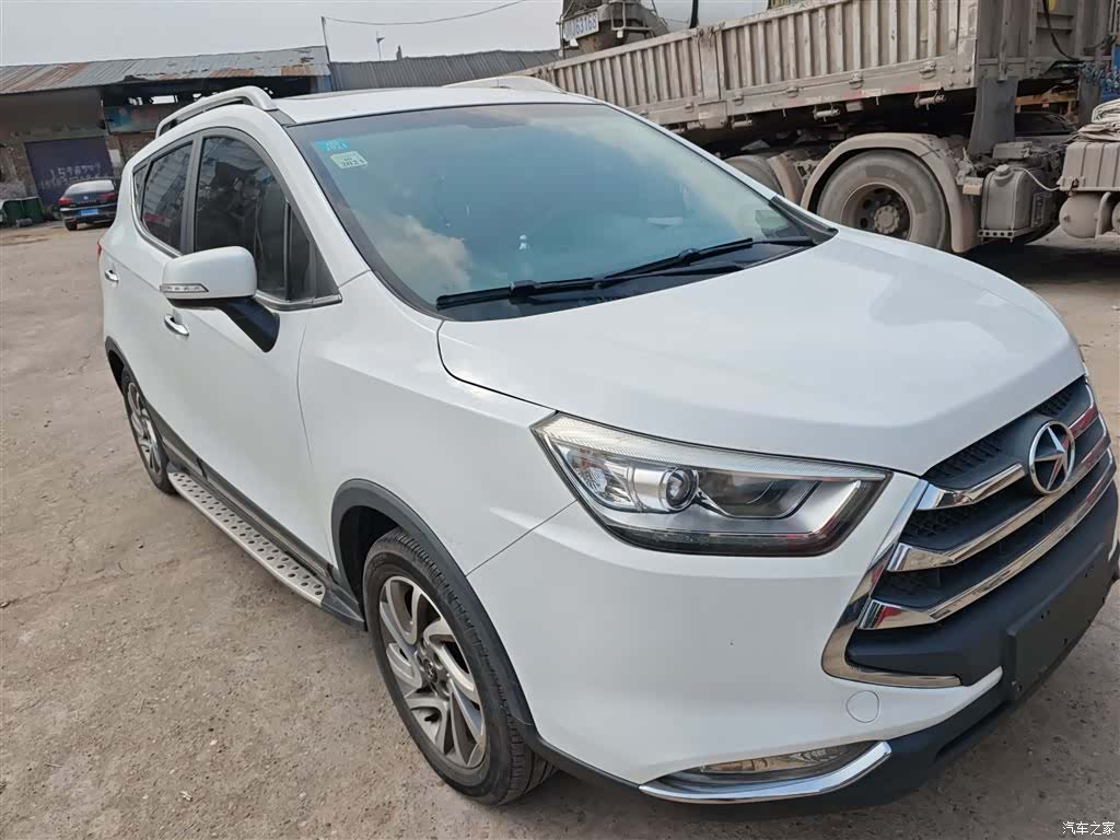 JAC S3, 2015 4