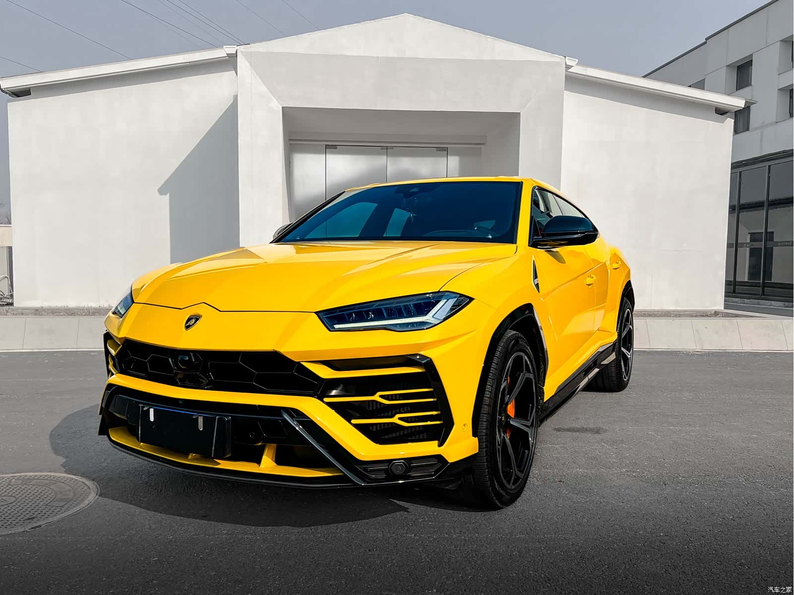 Lamborghini Urus, 2020 1