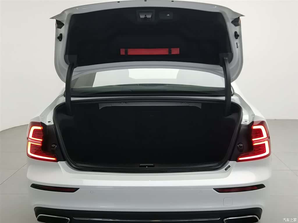 Volvo S60, 2020 16
