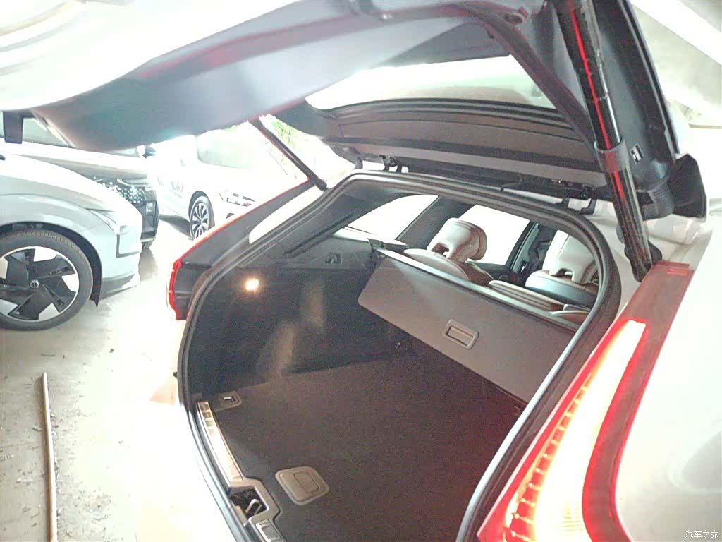 Volvo XC60, 2024 19
