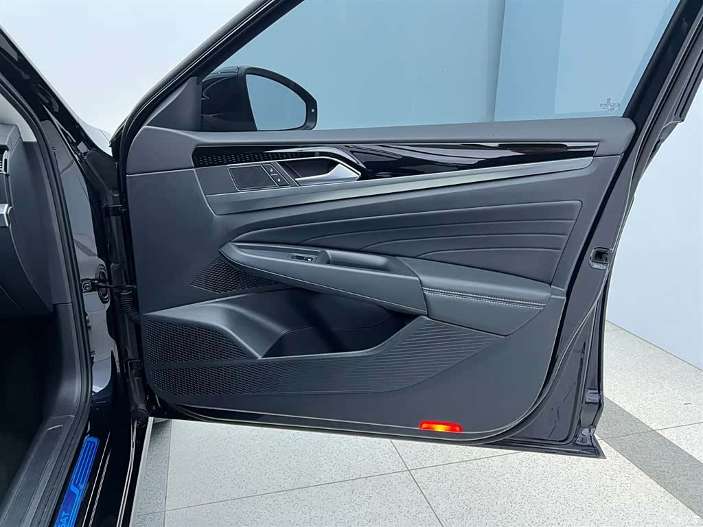 Volkswagen Passat, 2026 28