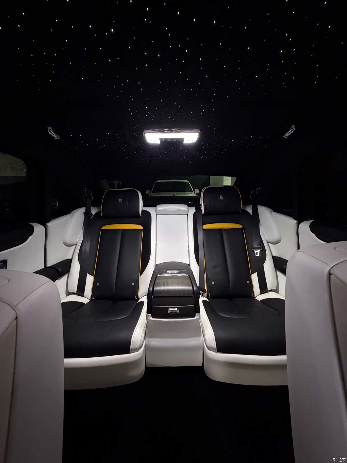 Rolls-Royce Ghost, 2021 7